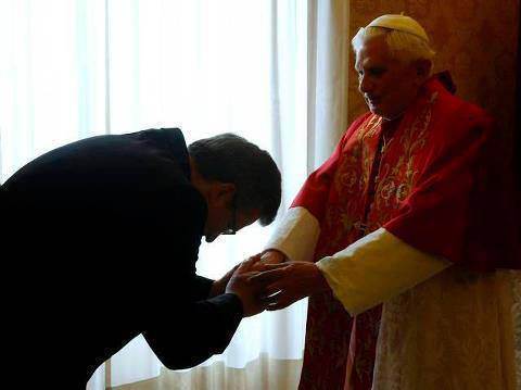 SZOKUJĄCE MANIPULACJE KOŚCIOŁA!