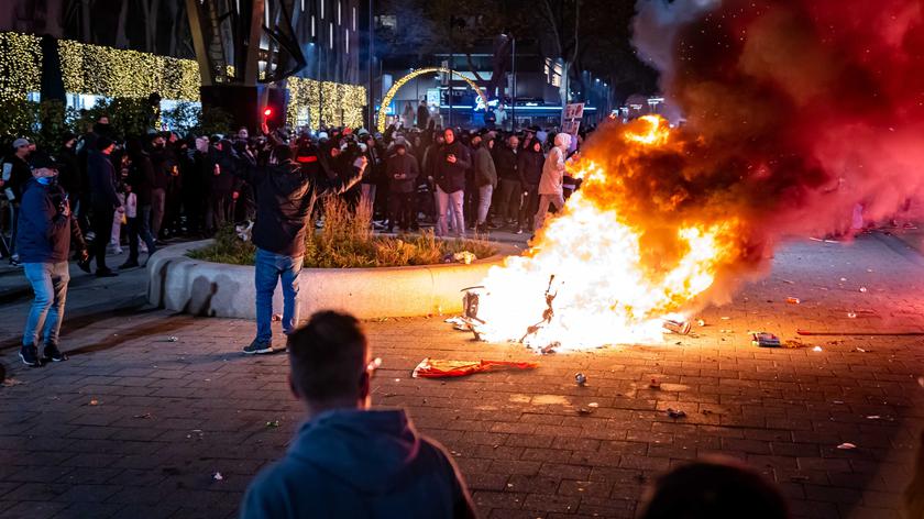 WIELKIE ZAMIESZKI W EUROPIE! MEDIA&nbsp;MILCZĄ!