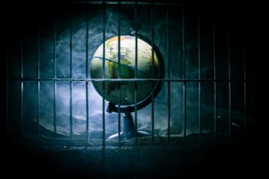 SPOŁECZNY TEATR: ILUZJA, W KTÓREJ&nbsp;ŻYJESZ