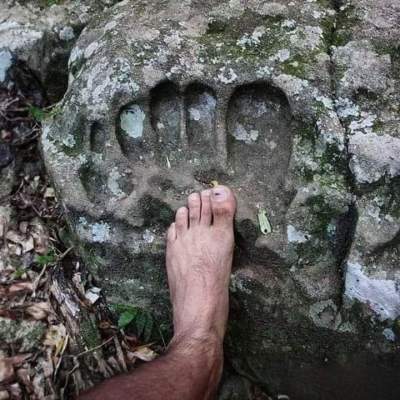 TAJEMNICE HISTORII: ARTEFAKTY DAWNEGO&nbsp;ŚWIATA