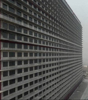 PRZERAŻAJĄCA FERMA NA 1 MLN ŚWIŃ W&nbsp;WUHAN!