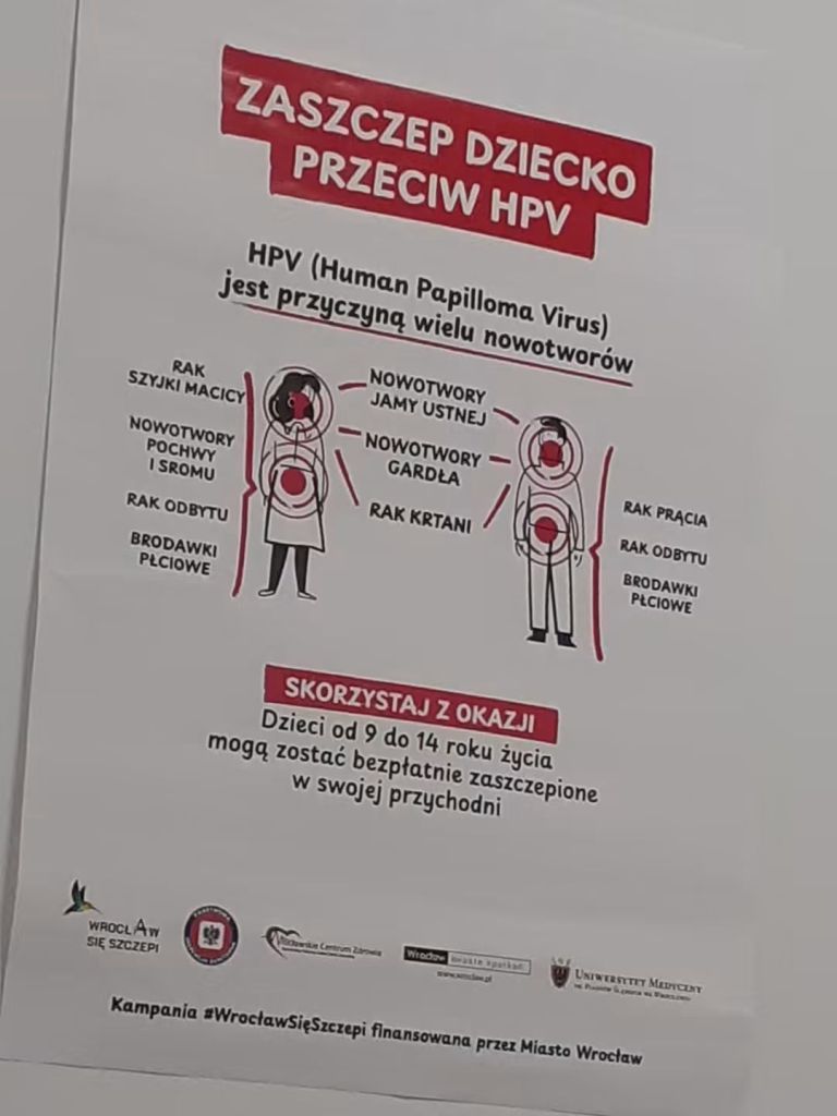 Plakat informacyjny o szczepionce przeciwko wirusowi HPV, przedstawiający zagrożenia zdrowotne i zachęcający do szczepienia dzieci w wieku 9-14 lat.